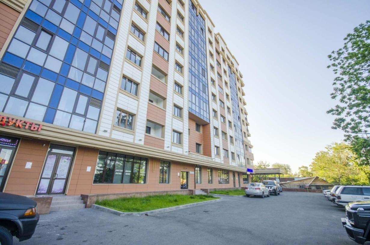 Appartments " Zhetysu-4" อัลมาตี ภายนอก รูปภาพ