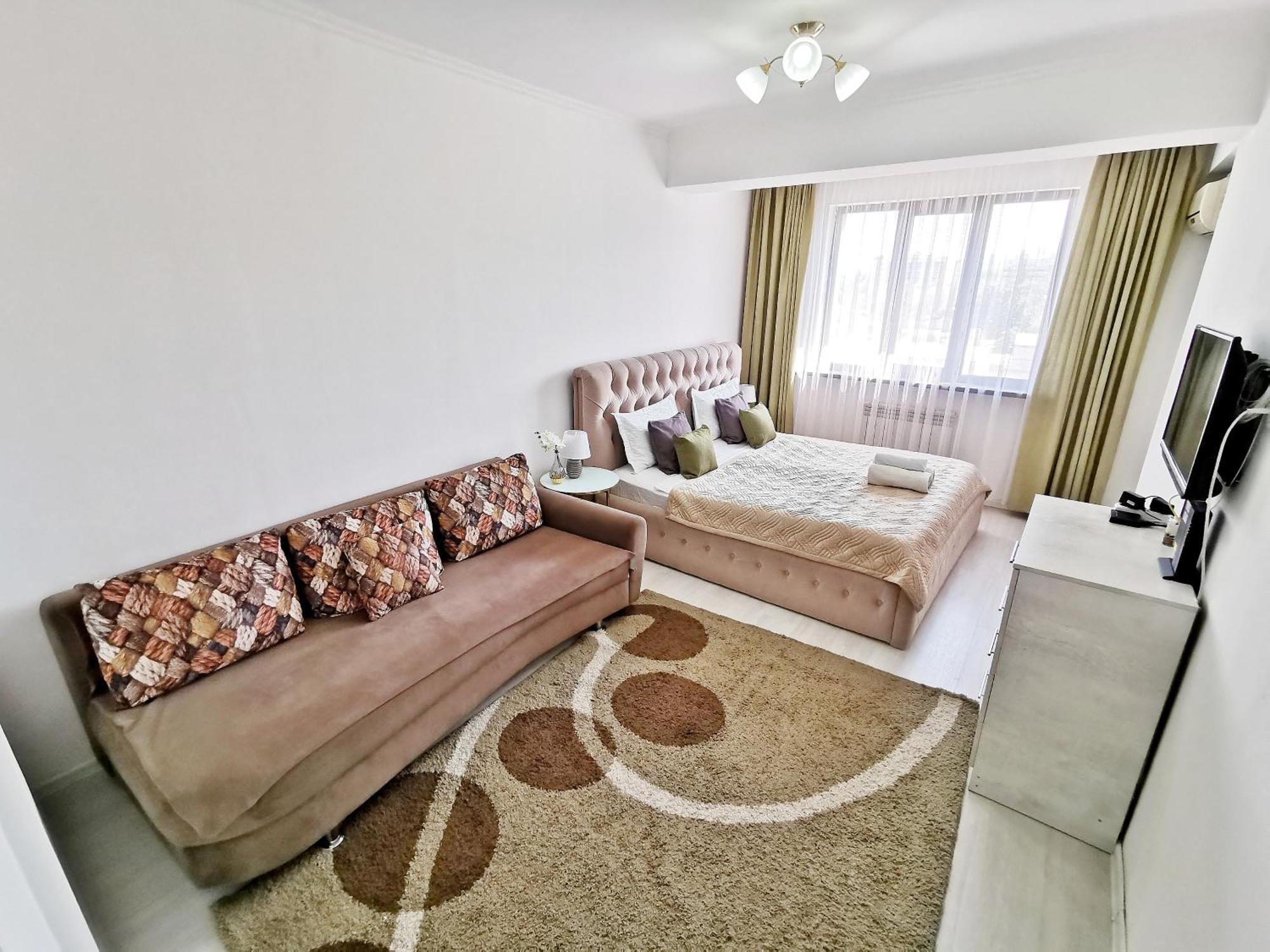 Appartments " Zhetysu-4" อัลมาตี ภายนอก รูปภาพ