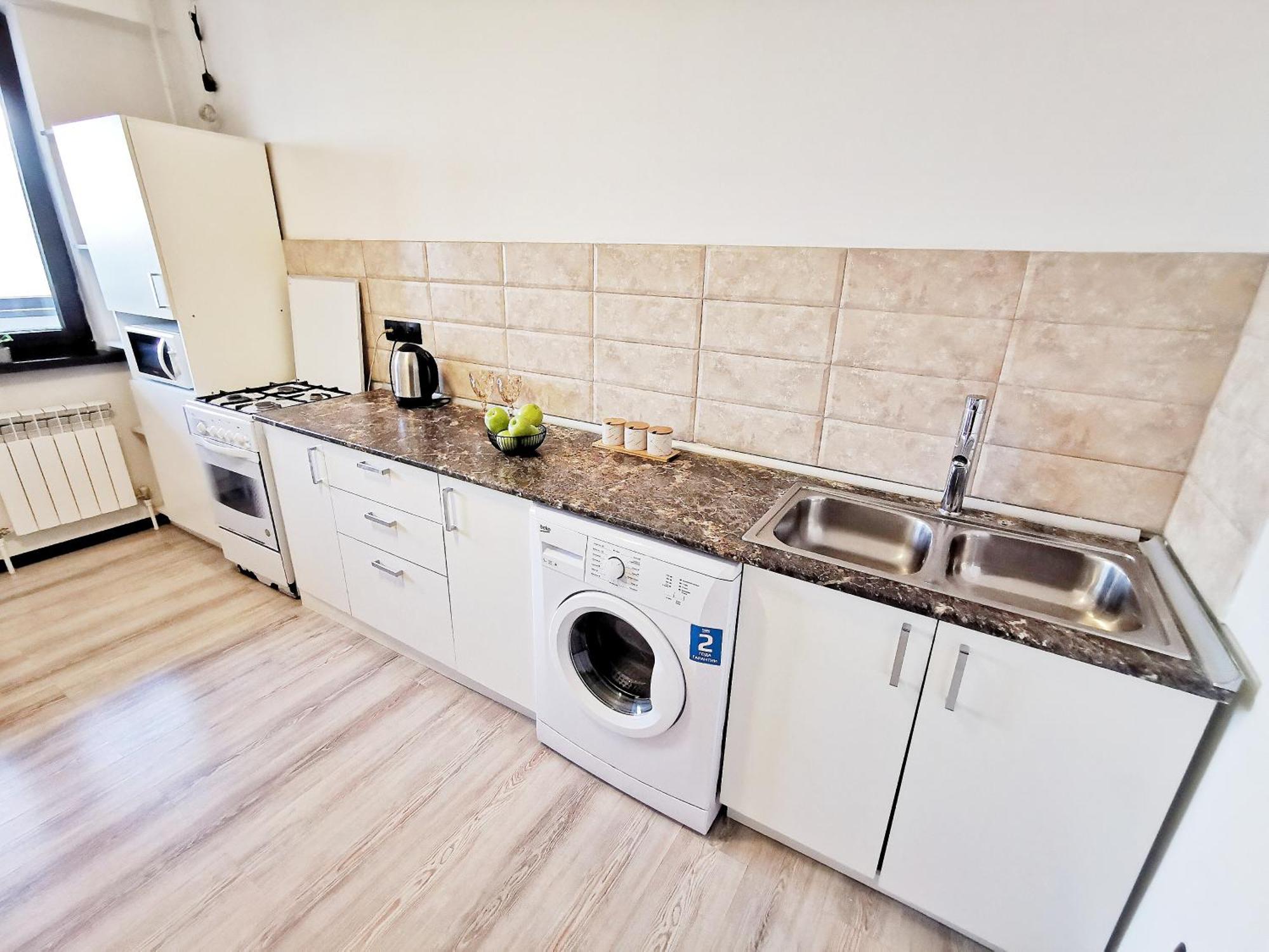 Appartments " Zhetysu-4" อัลมาตี ภายนอก รูปภาพ
