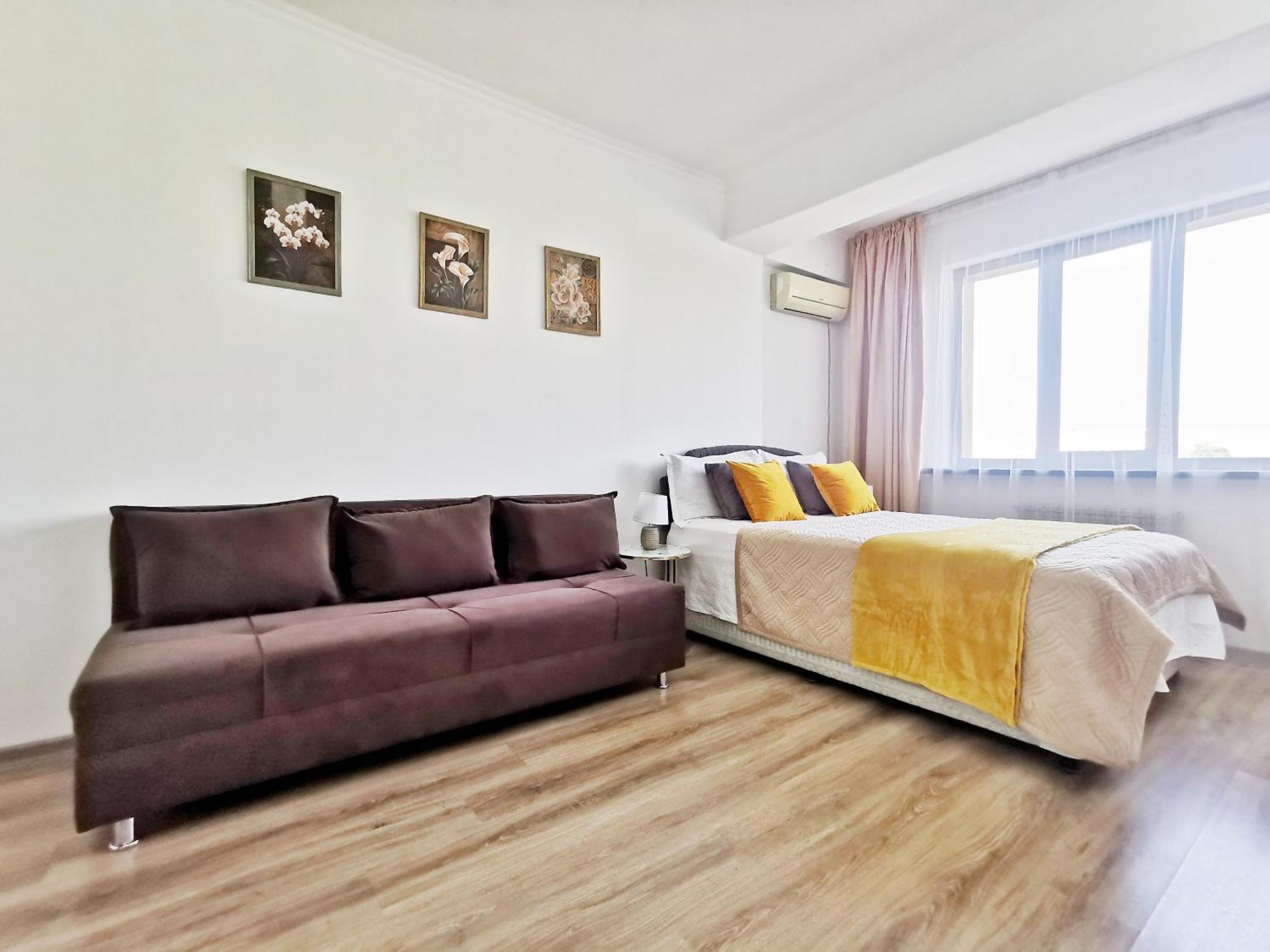 Appartments " Zhetysu-4" อัลมาตี ภายนอก รูปภาพ