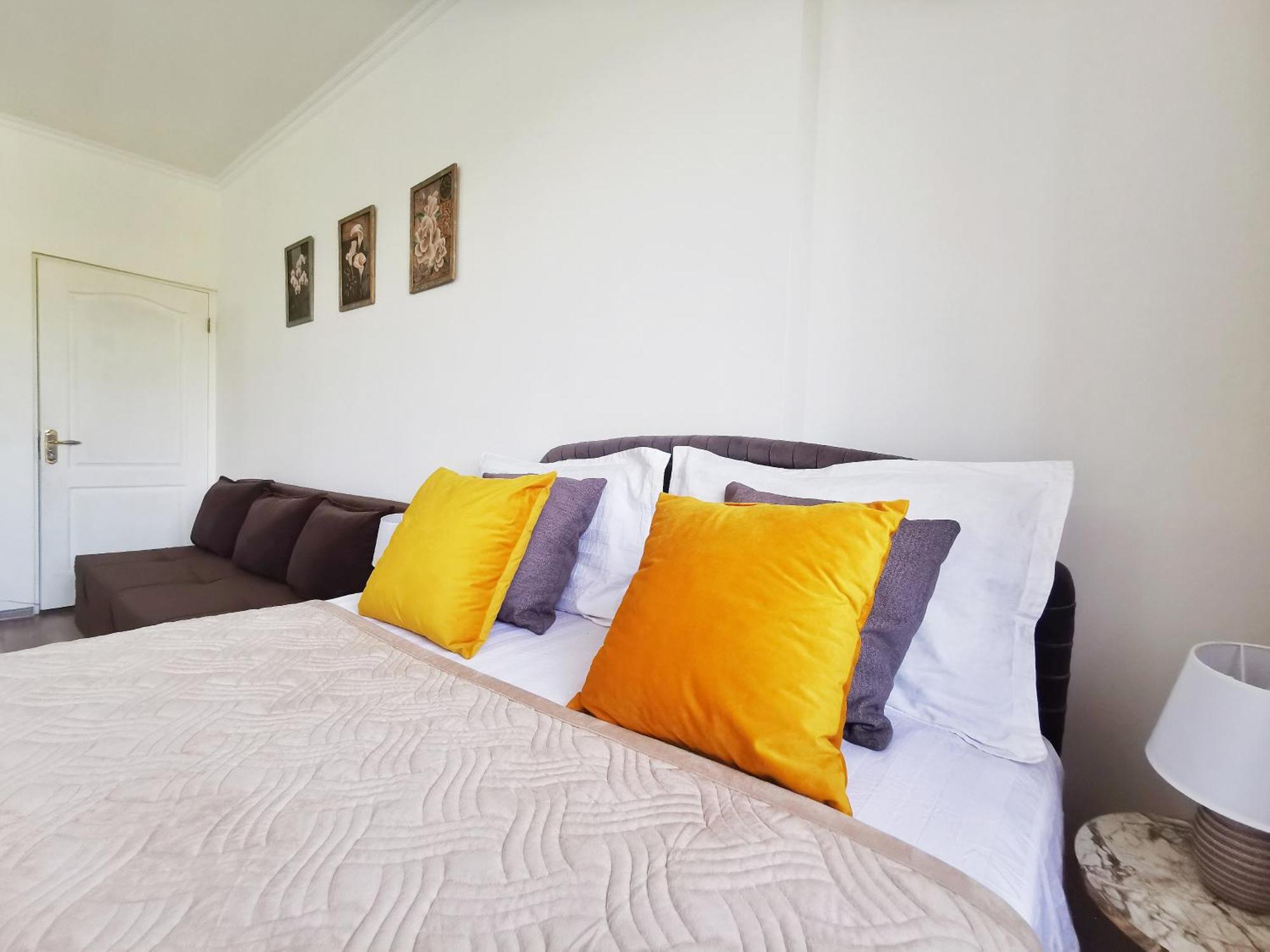 Appartments " Zhetysu-4" อัลมาตี ภายนอก รูปภาพ