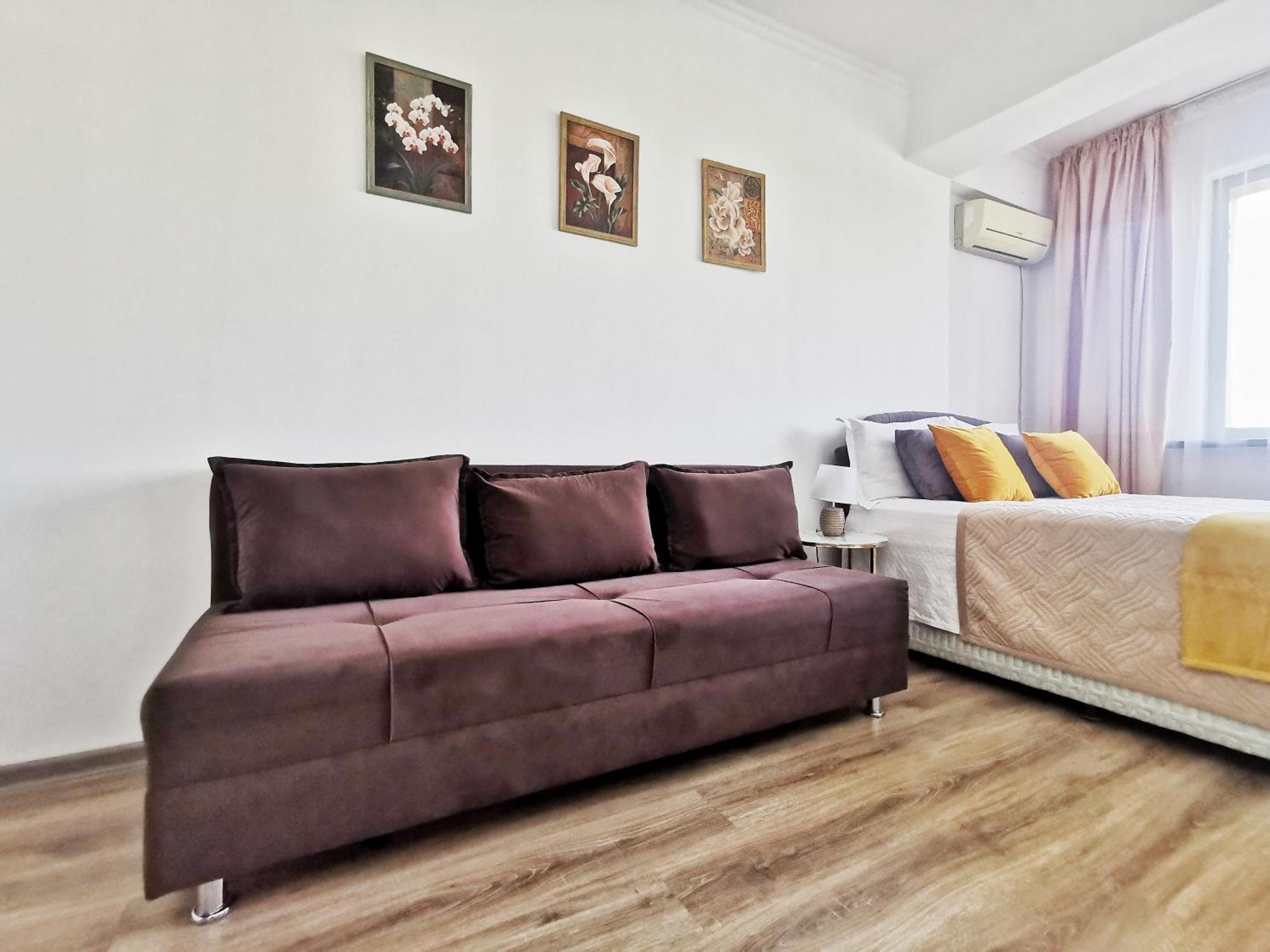 Appartments " Zhetysu-4" อัลมาตี ภายนอก รูปภาพ