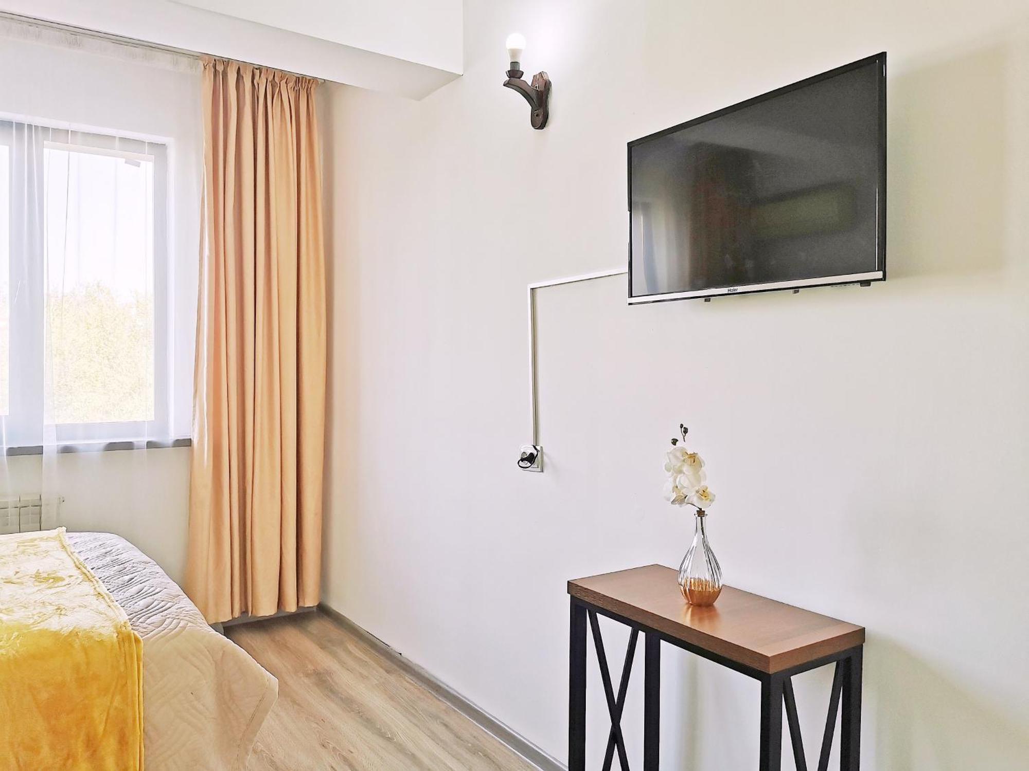 Appartments " Zhetysu-4" อัลมาตี ภายนอก รูปภาพ
