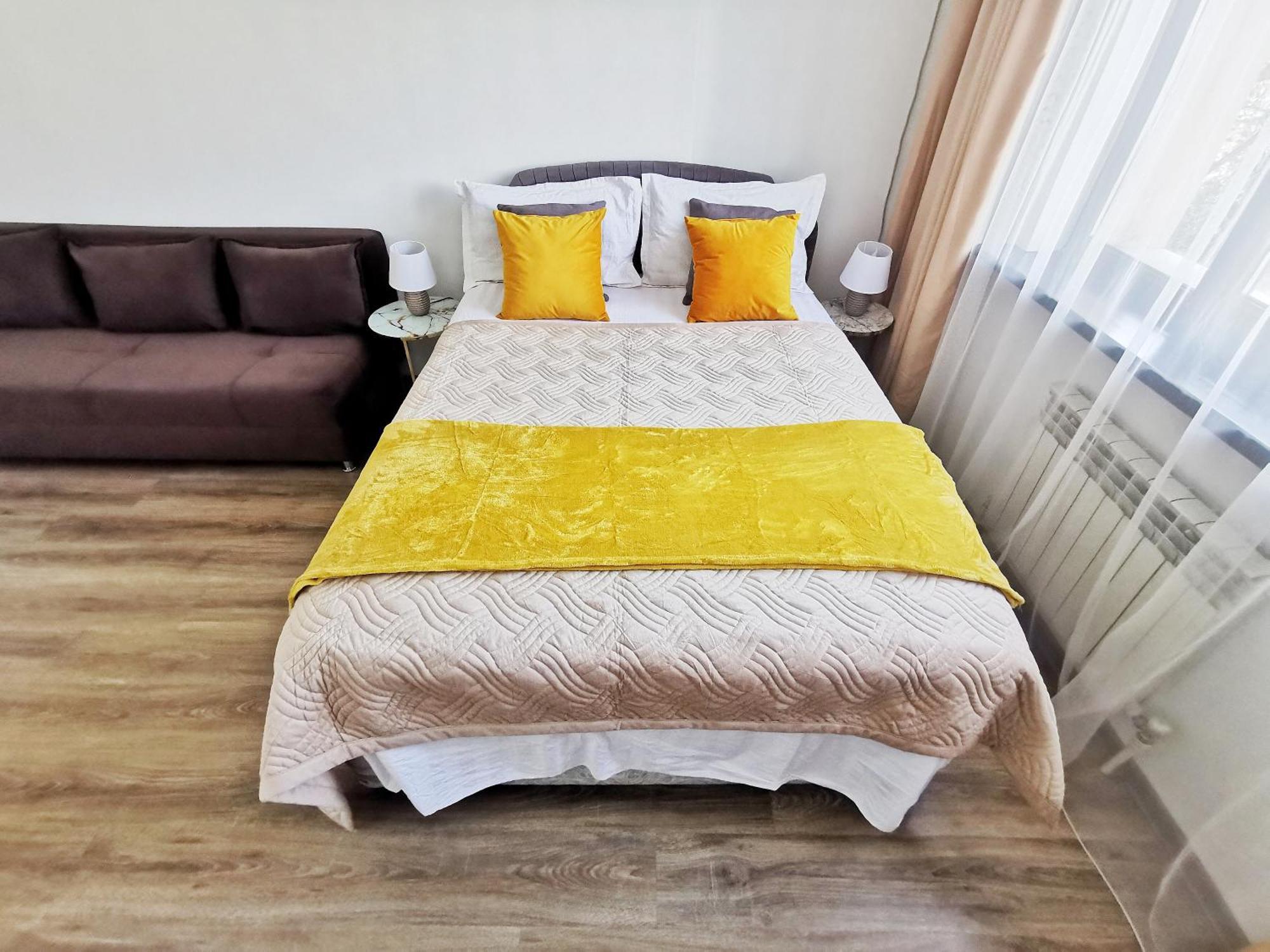Appartments " Zhetysu-4" อัลมาตี ภายนอก รูปภาพ