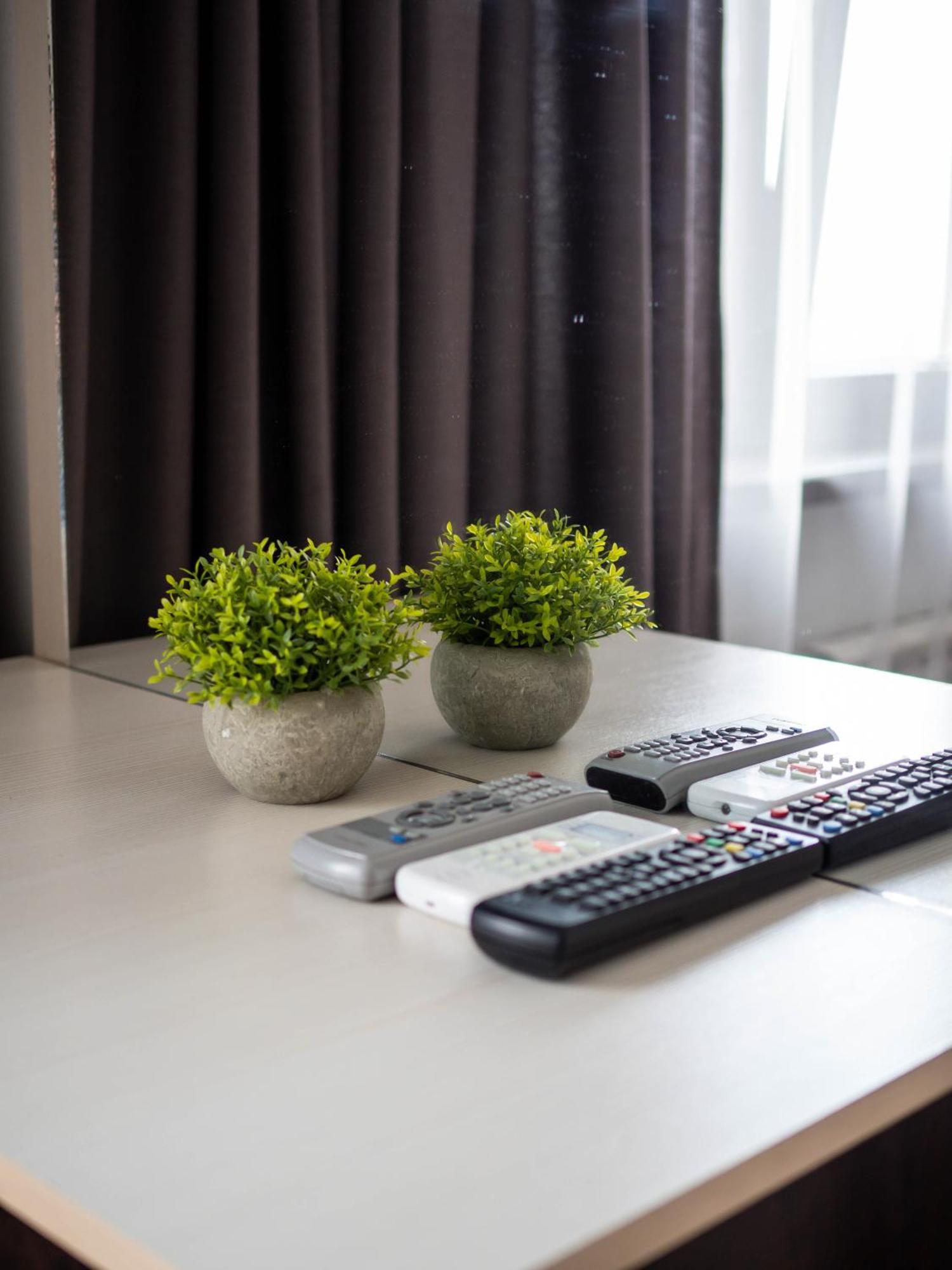 Appartments " Zhetysu-4" อัลมาตี ภายนอก รูปภาพ