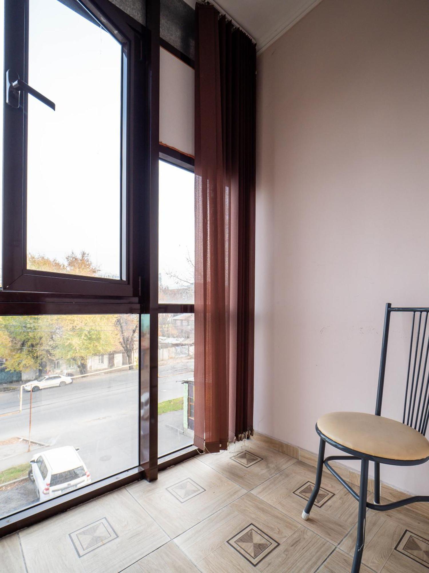 Appartments " Zhetysu-4" อัลมาตี ภายนอก รูปภาพ